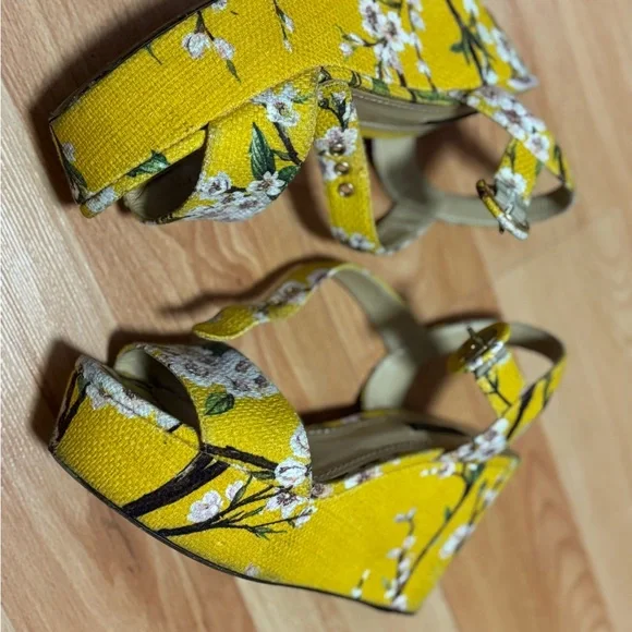 Dolce & Gabbana Yellow Floral Wedges - Picture 5 of 8
